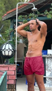 Wanna to bite a piece of bitter choc