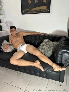 Hey bbs today i bring new content in the couch with my new white part 3