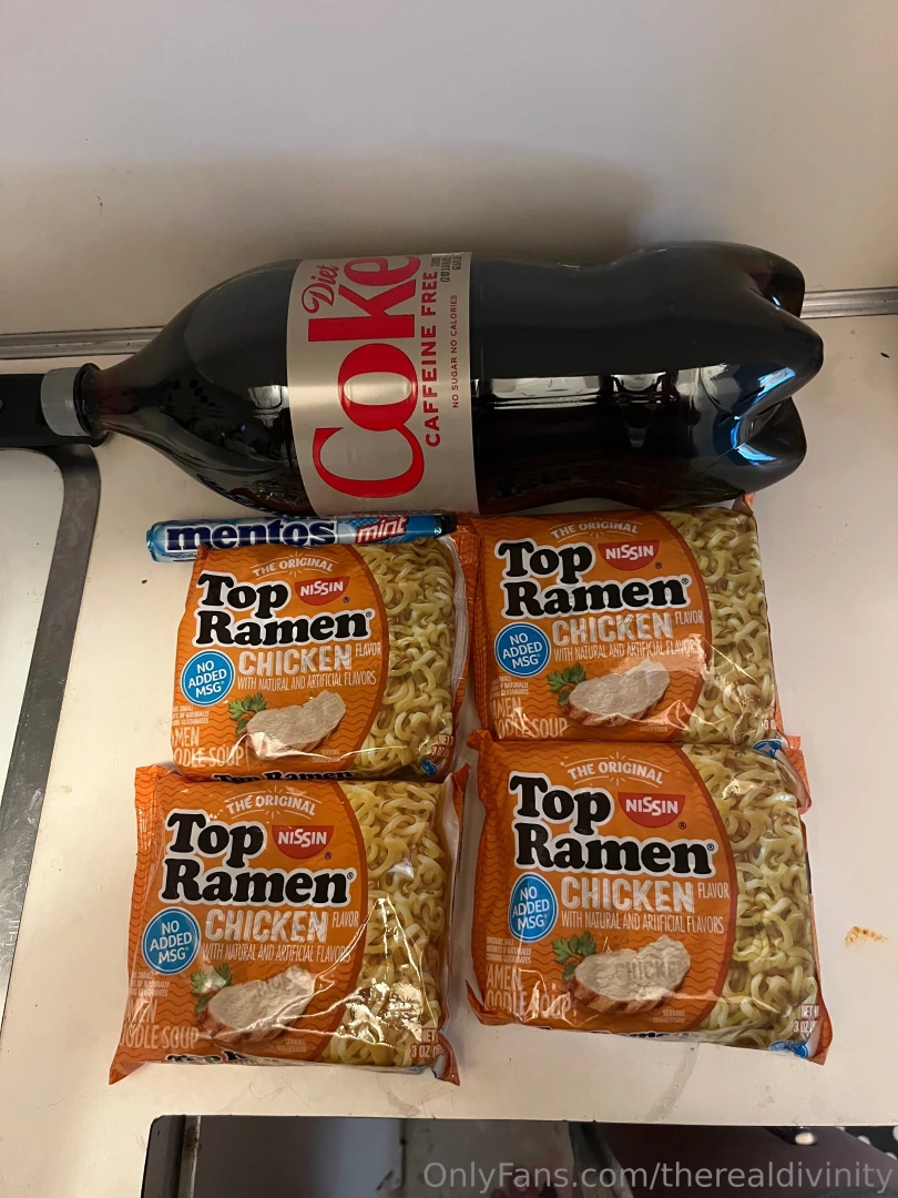 My absolutely hedonistic disgusting craving to fill my gut to the part 10 