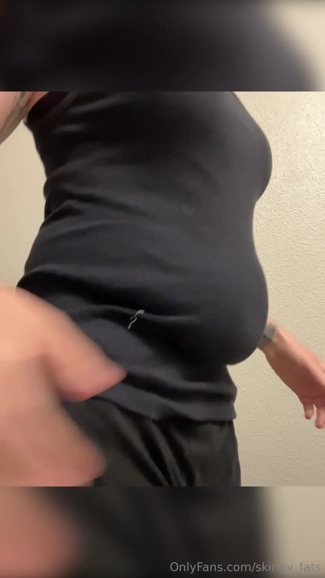 Bouncing my super squishy belly look how bouncy my tits are getting 