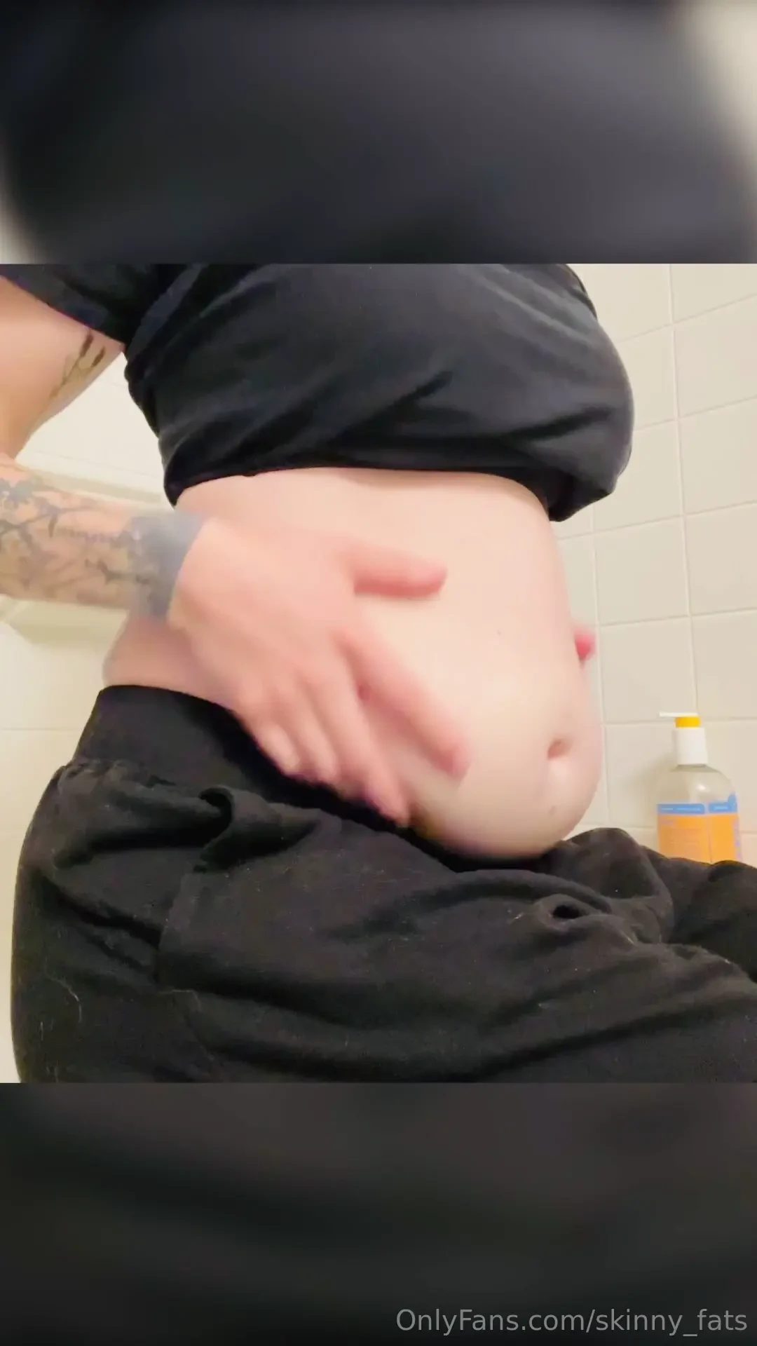 Literally all my fat is going to my belly and im not mad about it 
