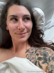 Pillow talk or body talk you choose