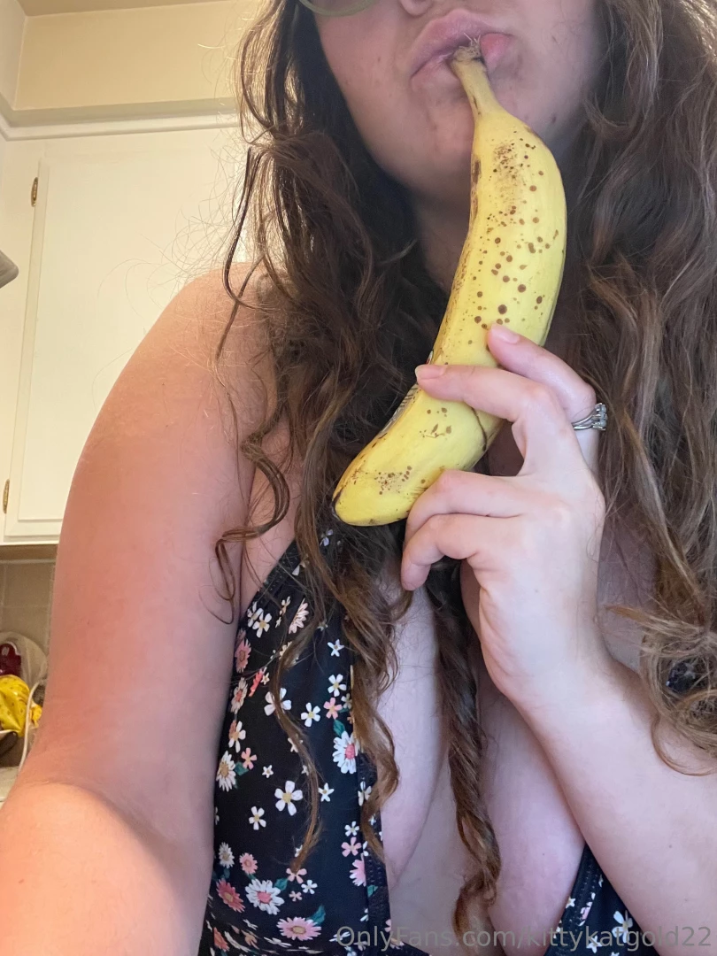 Going live soon what s your favorite fruit 