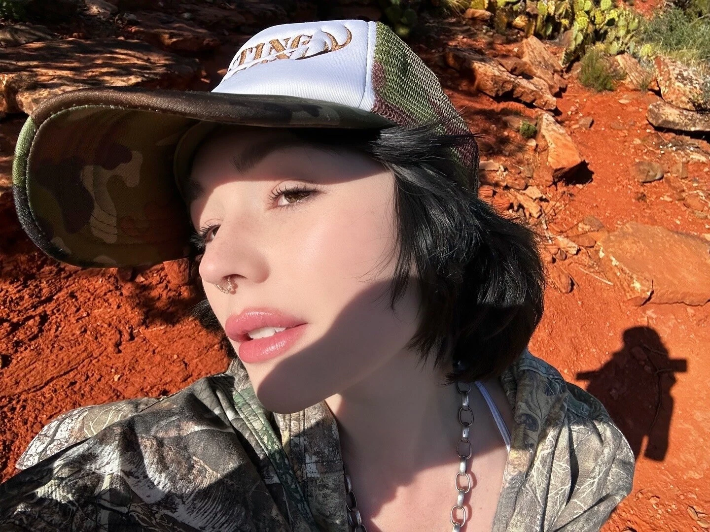 Took a trip to sedona felt cute on my hike 