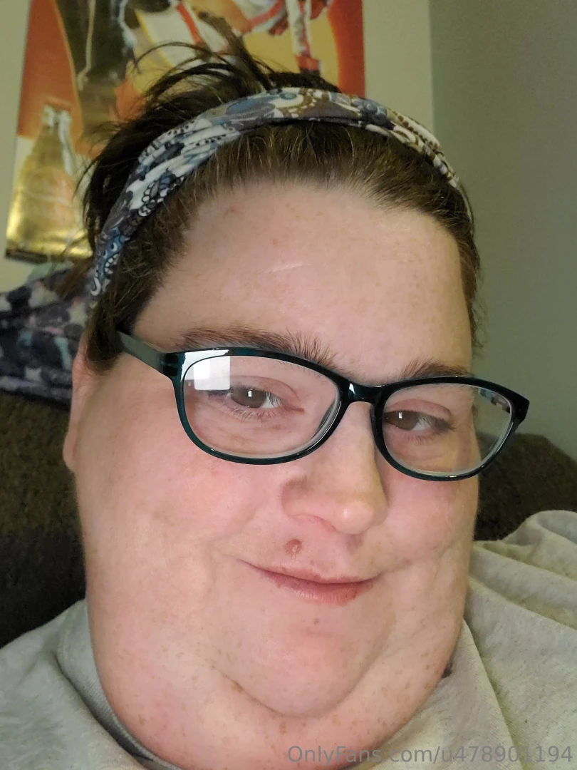 Relaxing outside and new glasses part 1 