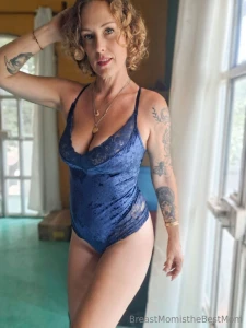 Any caption ideas write them down bestmomannavon