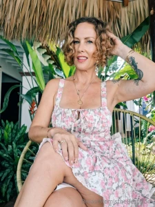 Waves warmth and a whole lot of confidence bestmomannavon