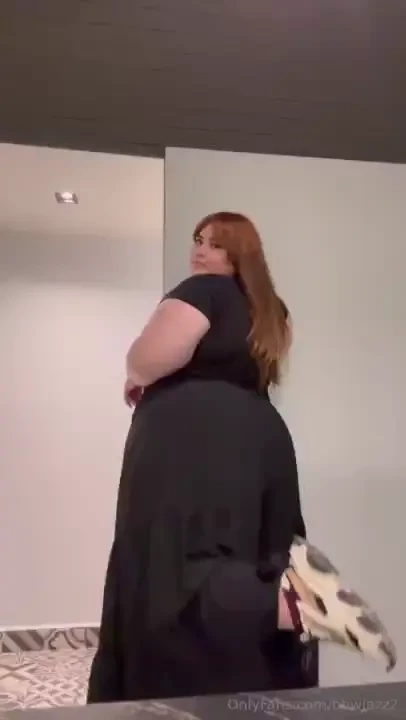 Today i went to a restaurant and the chairs had armrests and i had to 