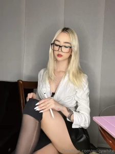 I want ur full attention now