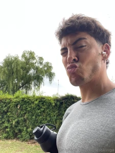 Gym time baby back and biceps today