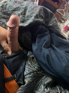 Dick cumshot who wants a vid