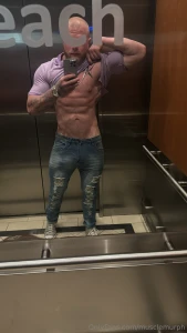 Elevator abs