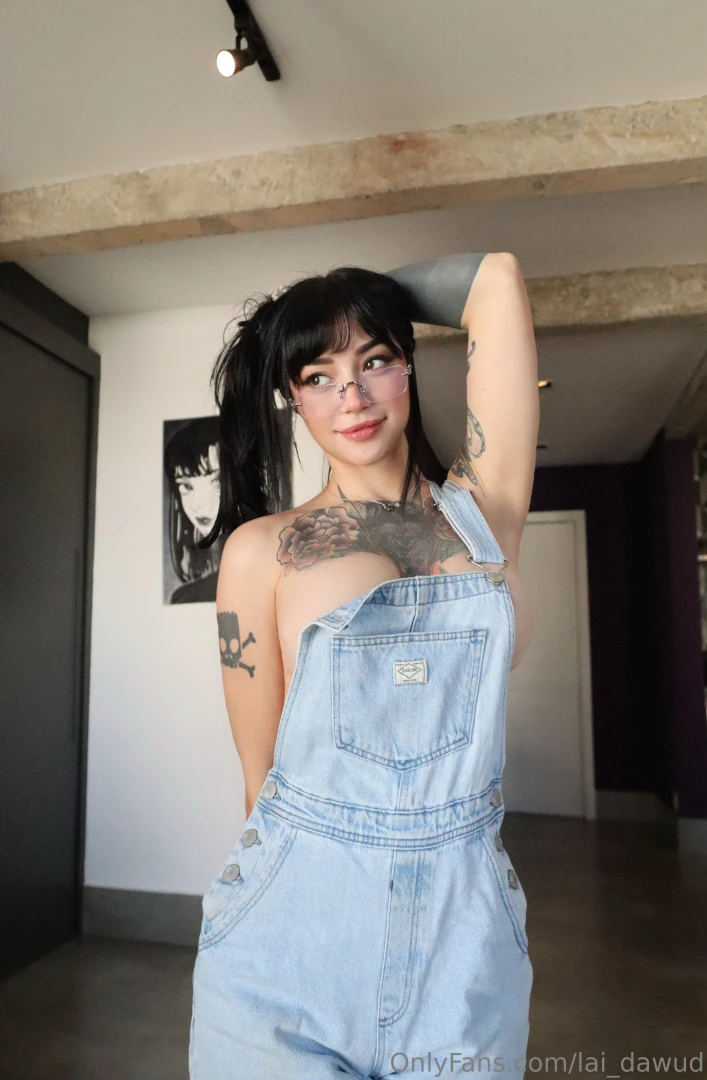 You can think i m a good girl until you start to talk with me 