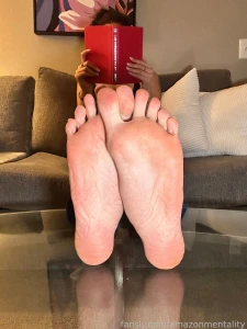 Would you dare disturb giantess giantess footfetish fendom bigfeet part 1