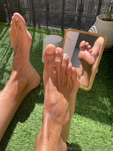 It s sunny and i love to put my sun block on