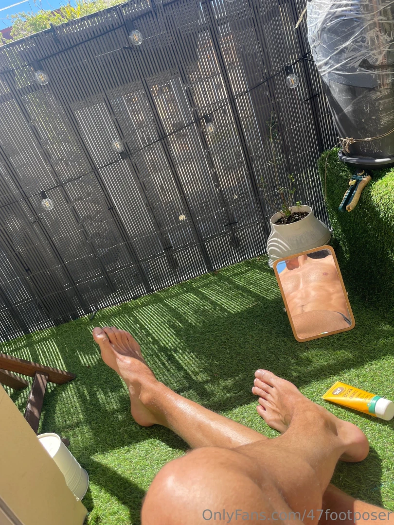 It s sunny and i love to put my sun block on part 6 