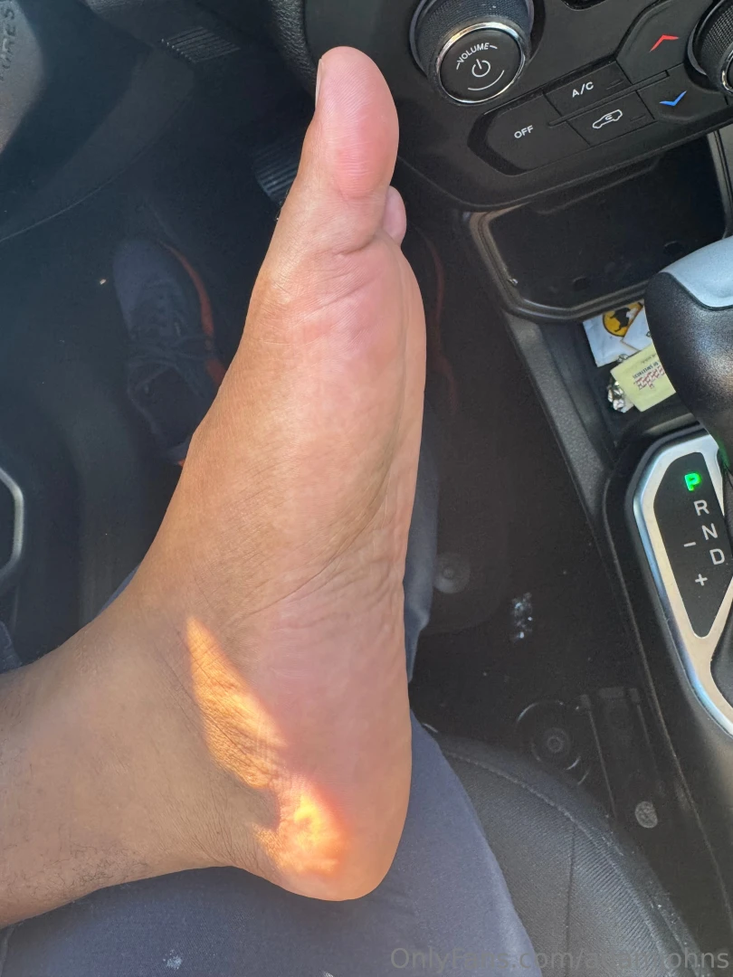 A bunch of car feet for you to get off to part 6 