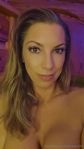 I hope your week is amazing so far unlock my latest vid for some sexy