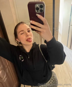 Me leaving the house for 5 minutes to buy nothing and still lose 2