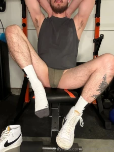 So distracted during my workout my feet were getting so hot and sweaty part 3