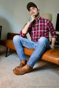 Calling you over so you can take my boots off and sniff these warm