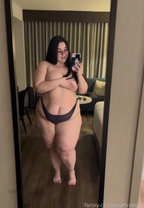 A little full body shots ass bbw ssbbw widehips tummy thickthighs