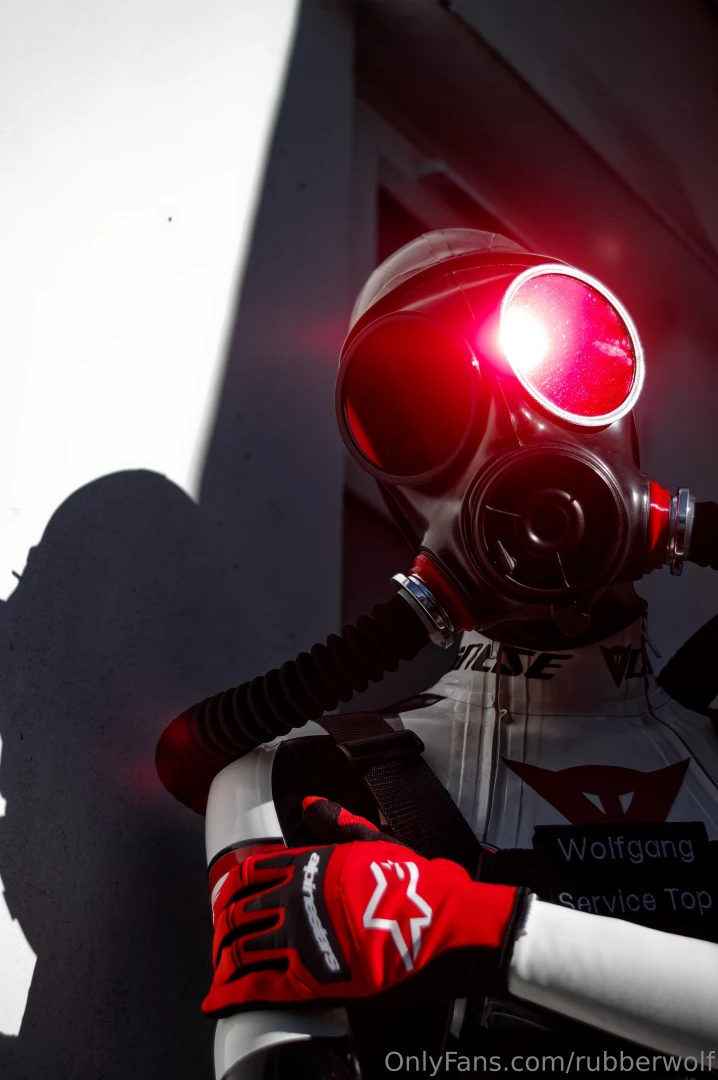 I got some latex and some new gear for the gas mask more to follow 