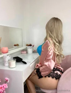 Wyobra sobie patrzysz na sw j telefon i widzisz e wys a em ci zdj cia