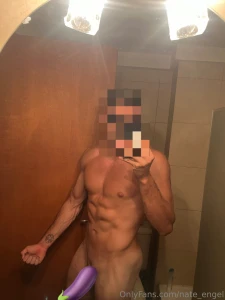 I know that many of you love my body i work hard to maintain it day by