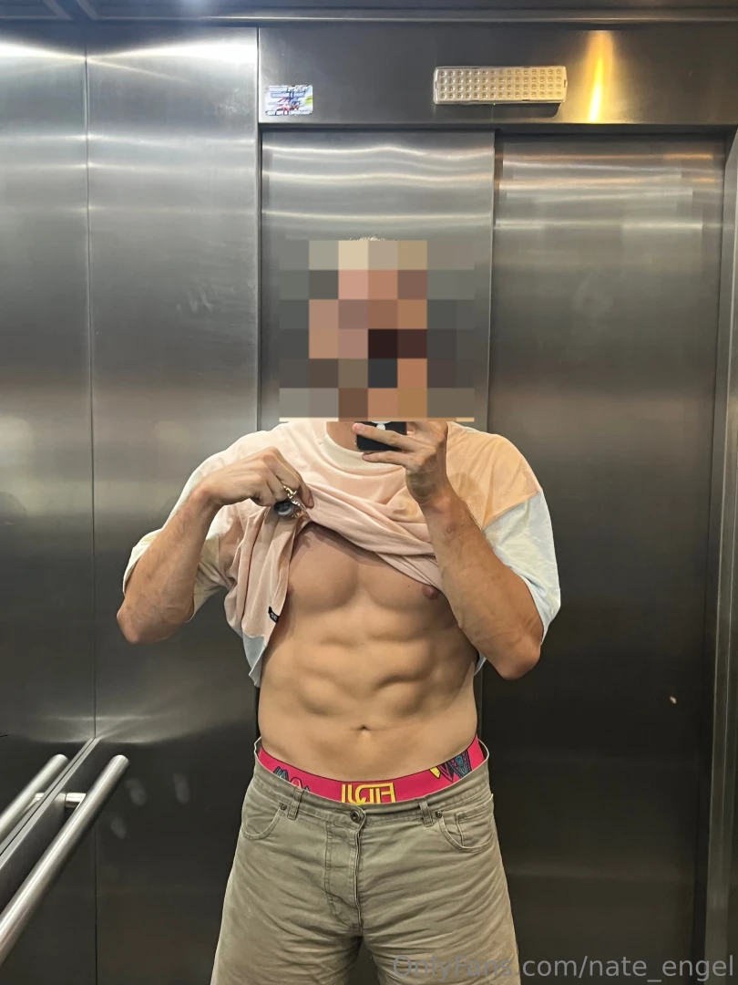 Hi everyone do you like my body do you want to try it you can access part 1 