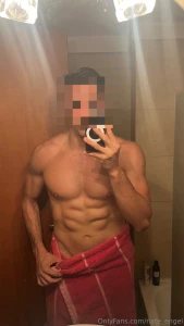 Hi everyone do you like my body do you want to try it you can access