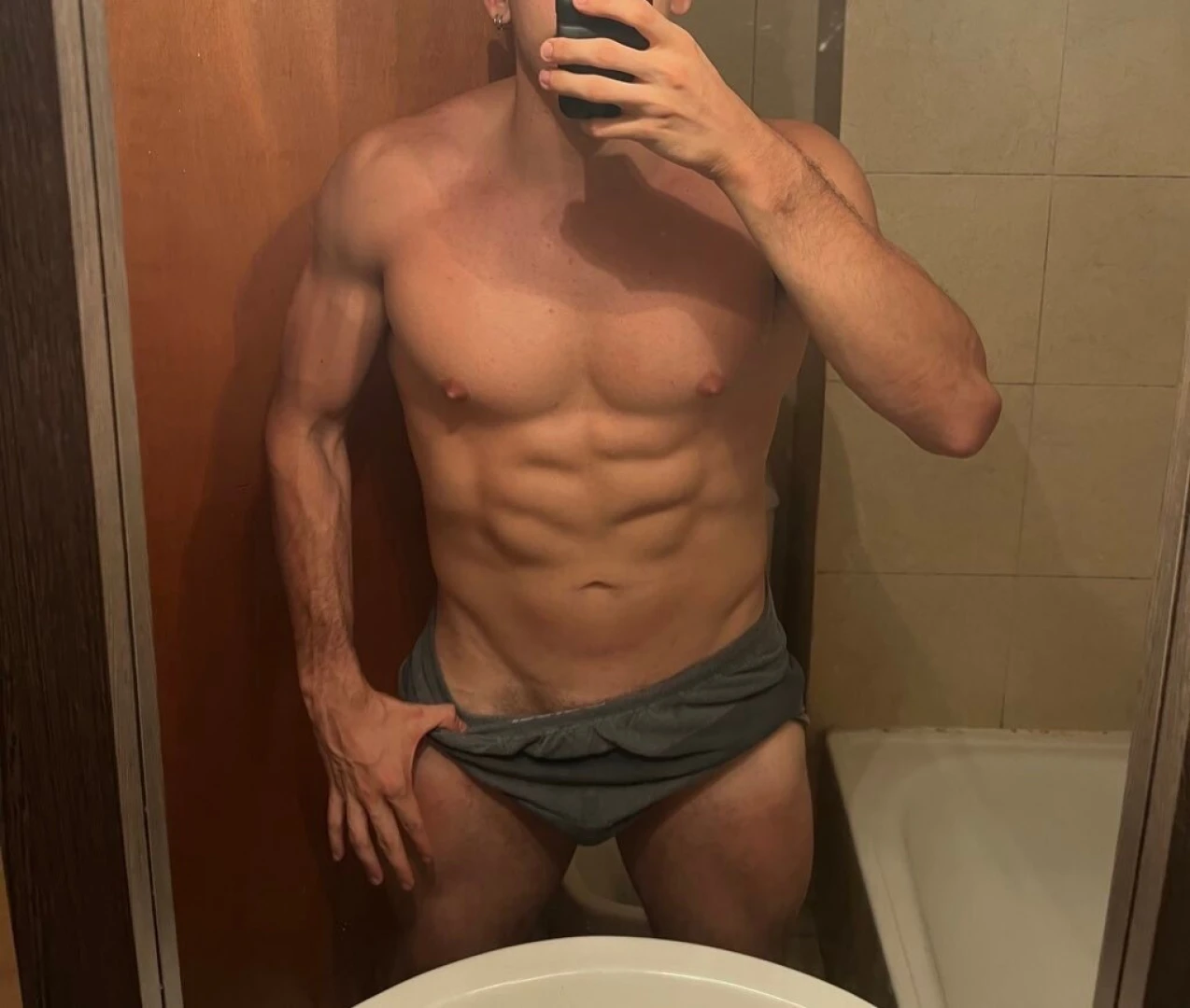 Do you like my body do you want custom content there s so much more to part 1 