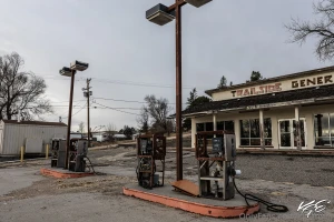 I found this abandoned gas station in wyoming part 2