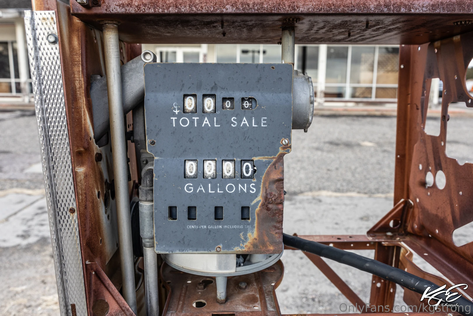 I found this abandoned gas station in wyoming part 5 