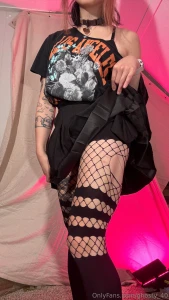 Dangerously smooth and temptingly close