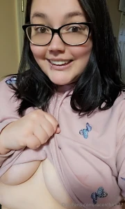 Titty tuesday stretching for my workout who wants to come stretch me part 1