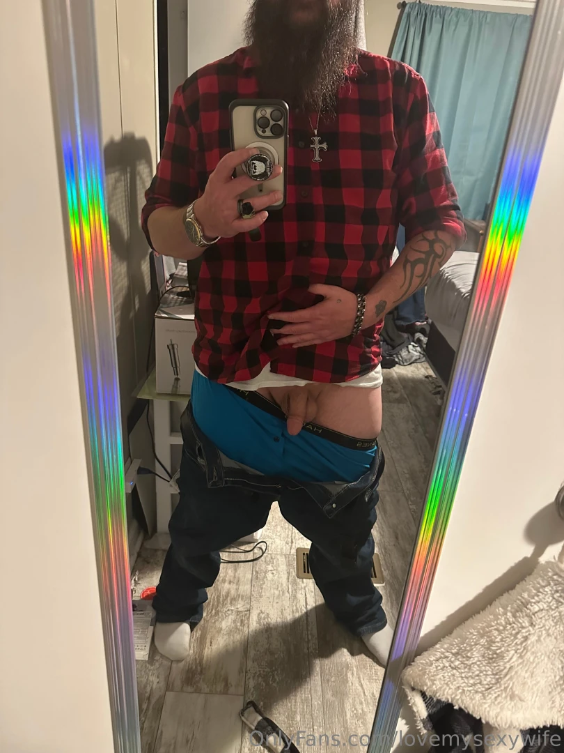 Hit the goal for a free live fuck show to bring in the new year 