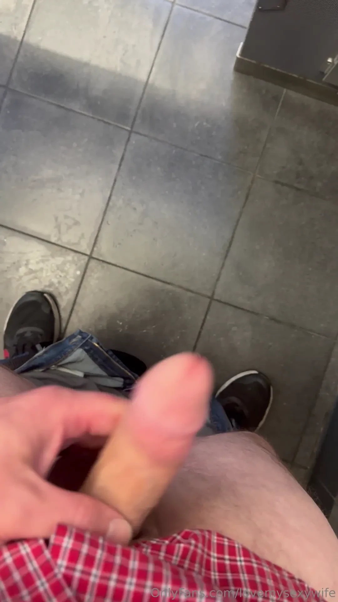 At a rest stop hmmmm 