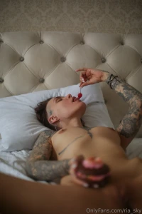 Happy valentine s day make this day unforgettable i m not a girl who part 2