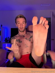 When i pull my socks off when i pull down my shorts the room part 2