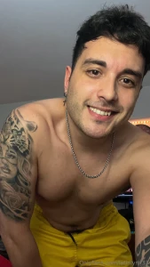 It s late and i haven t gone to sleep yet it s time to take a bath and