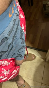 How do you like it better with or without cap veiny dick waiting for