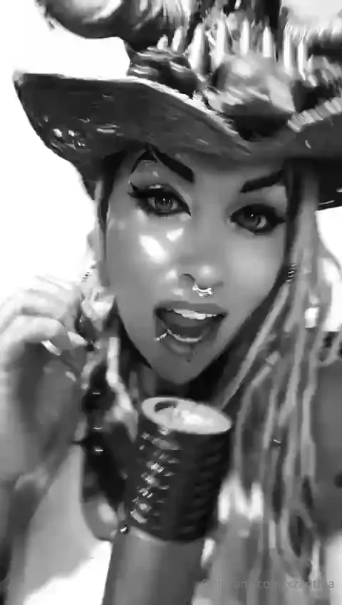 Xzanthia here fall under my spell darling i dare you join me now 