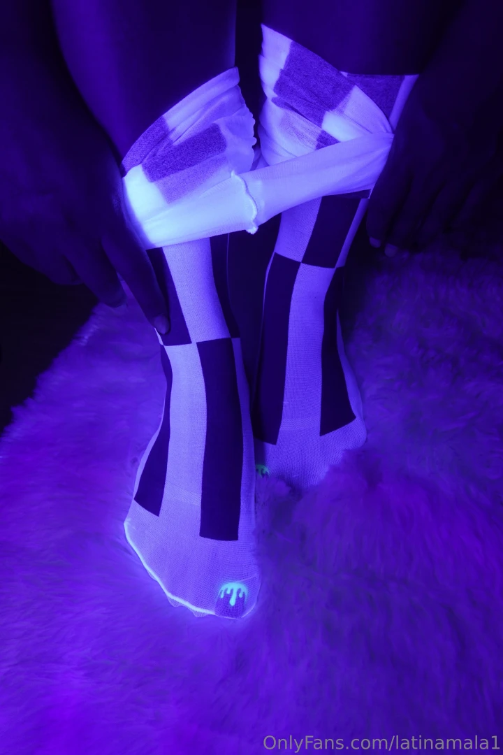 More black light fun with stocking and glowing nails part 3 