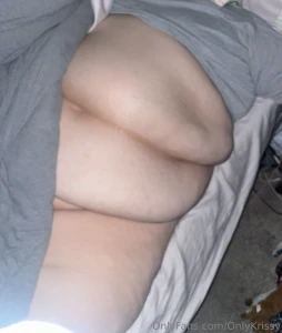 500 lbs of pure irresistible softness curves so thick they beg to be