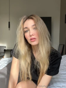 I had a dream last night the kind that leaves a little heat on your part 1