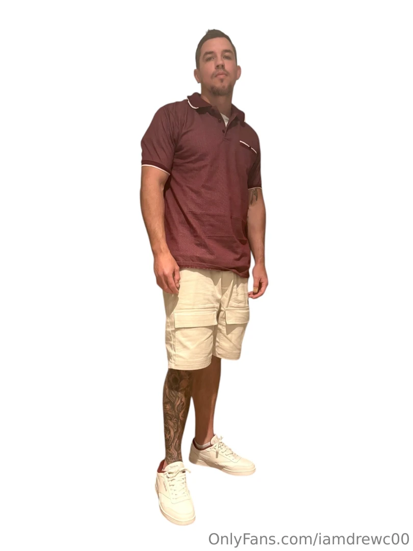 Some one is about to give me a massage wonder what s going to happen 