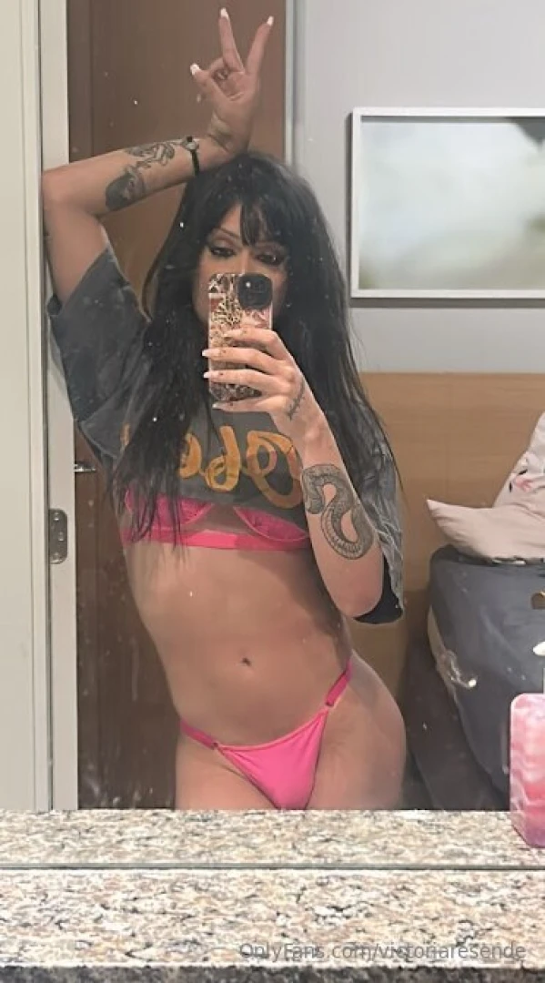 Do you like this view or should i turn around 