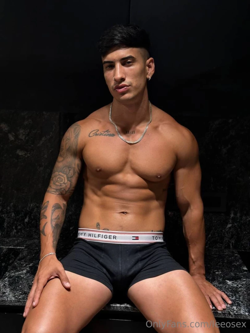 Follow my friend kingl fitness model an argentine specialized in part 8 