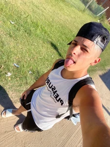 Hello love do i look cute